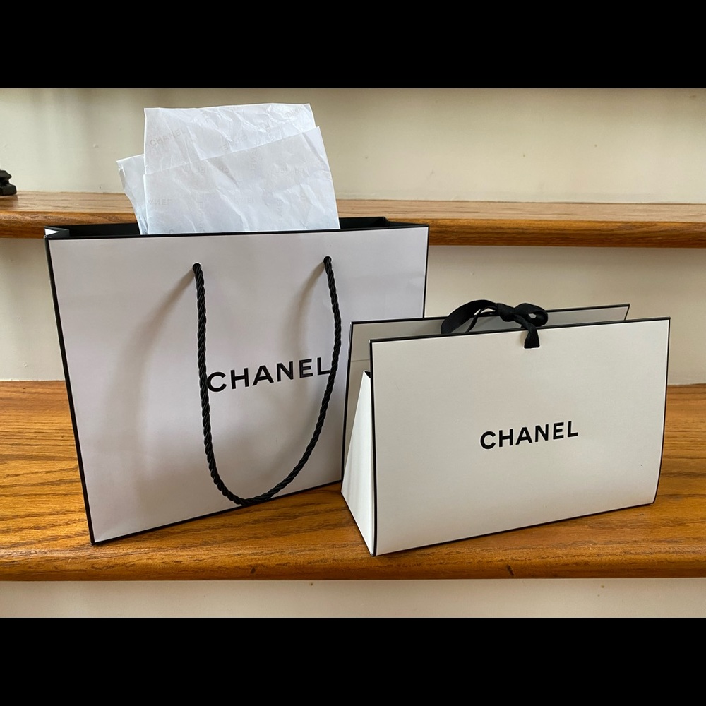 Chanel gift box